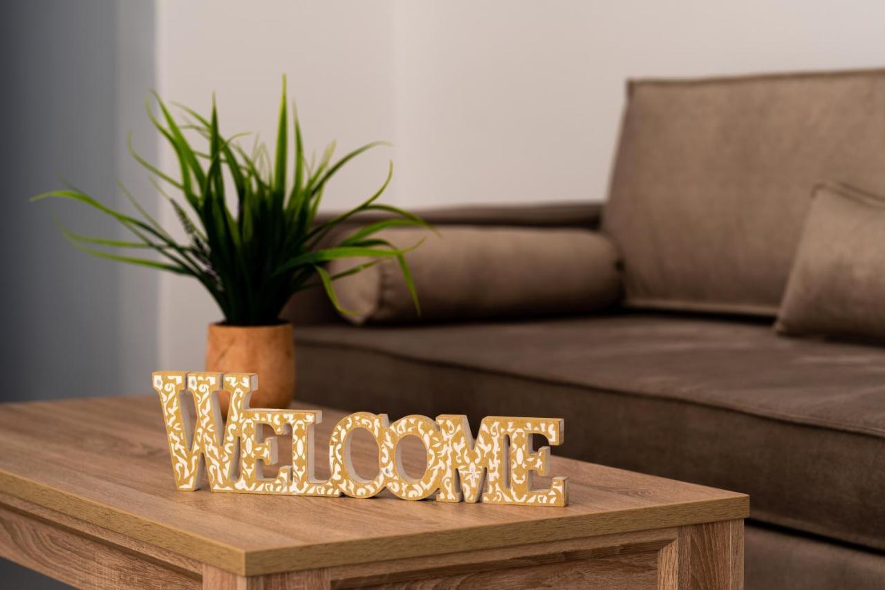 Aerenia Luxury suites Karterados  Zewnętrze zdjęcie