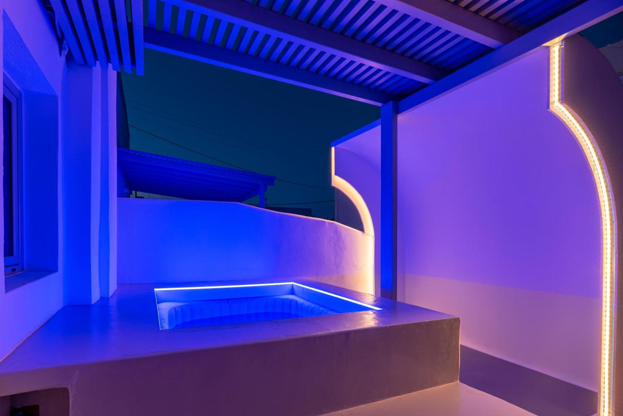 Aerenia Luxury suites Karterados  Zewnętrze zdjęcie