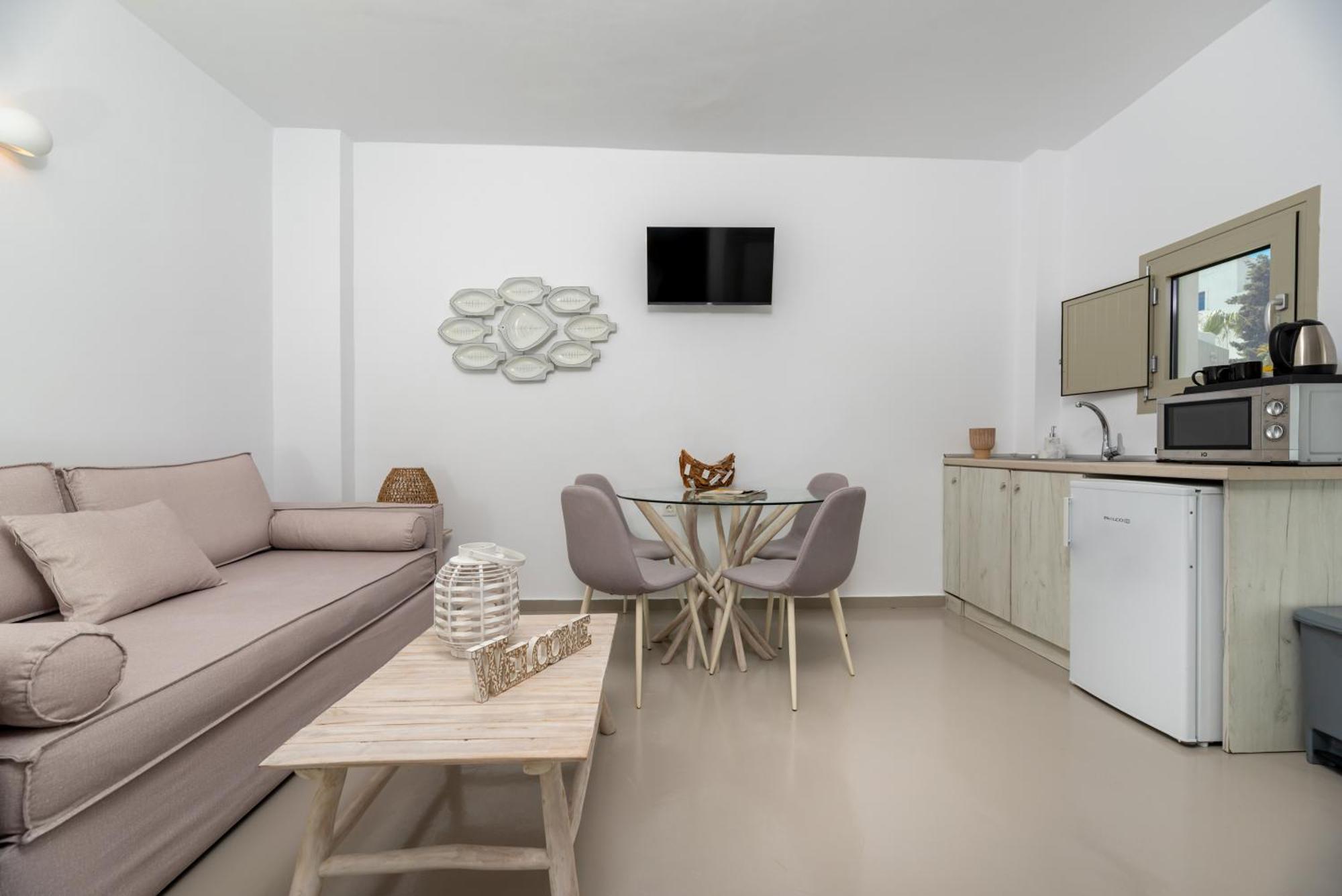 Aerenia Luxury suites Karterados  Zewnętrze zdjęcie