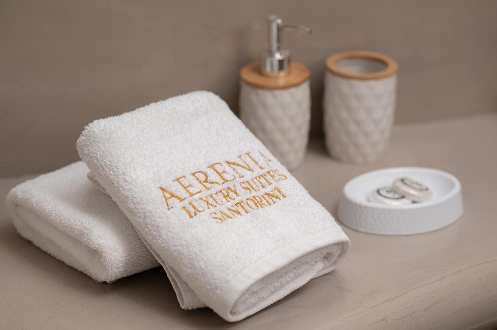 Aerenia Luxury suites Karterados  Zewnętrze zdjęcie